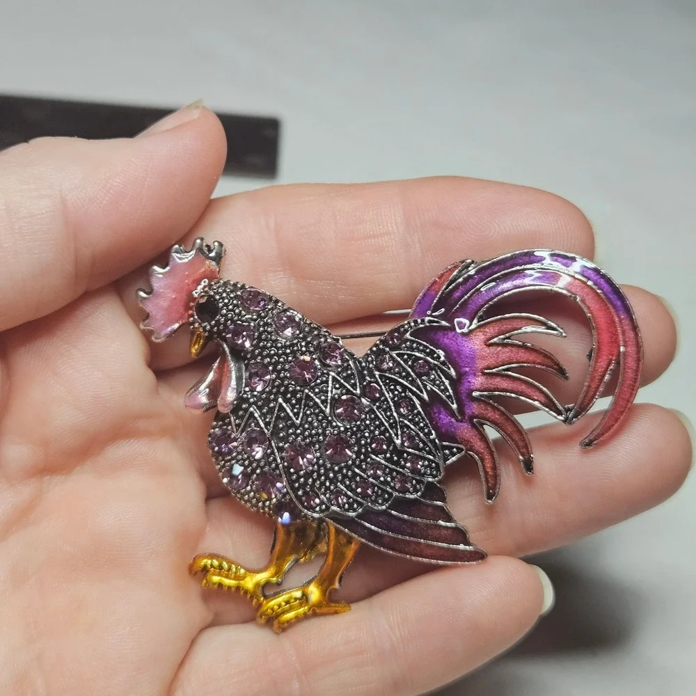 Rooster Brooch Pin Womens OS Purple Pink Enamel Rhinestone Bird Farm